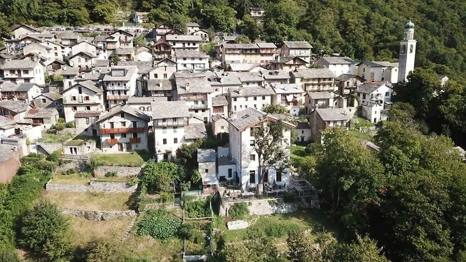 Bed & Breakfast Foresteria B&B Vecchiascuola Pianazzola Chiavenna Italy